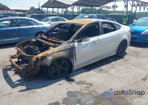 2013 Ford Fusion Se z USA, uszkodzony, nr VIN 3FA6P0HR4DR175405